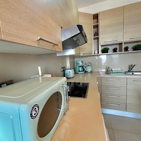 Apartament Golden Nest By The Sea