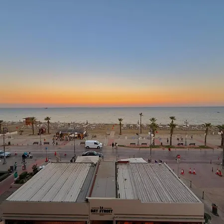 Apartament Golden Nest By The Sea Larnaca